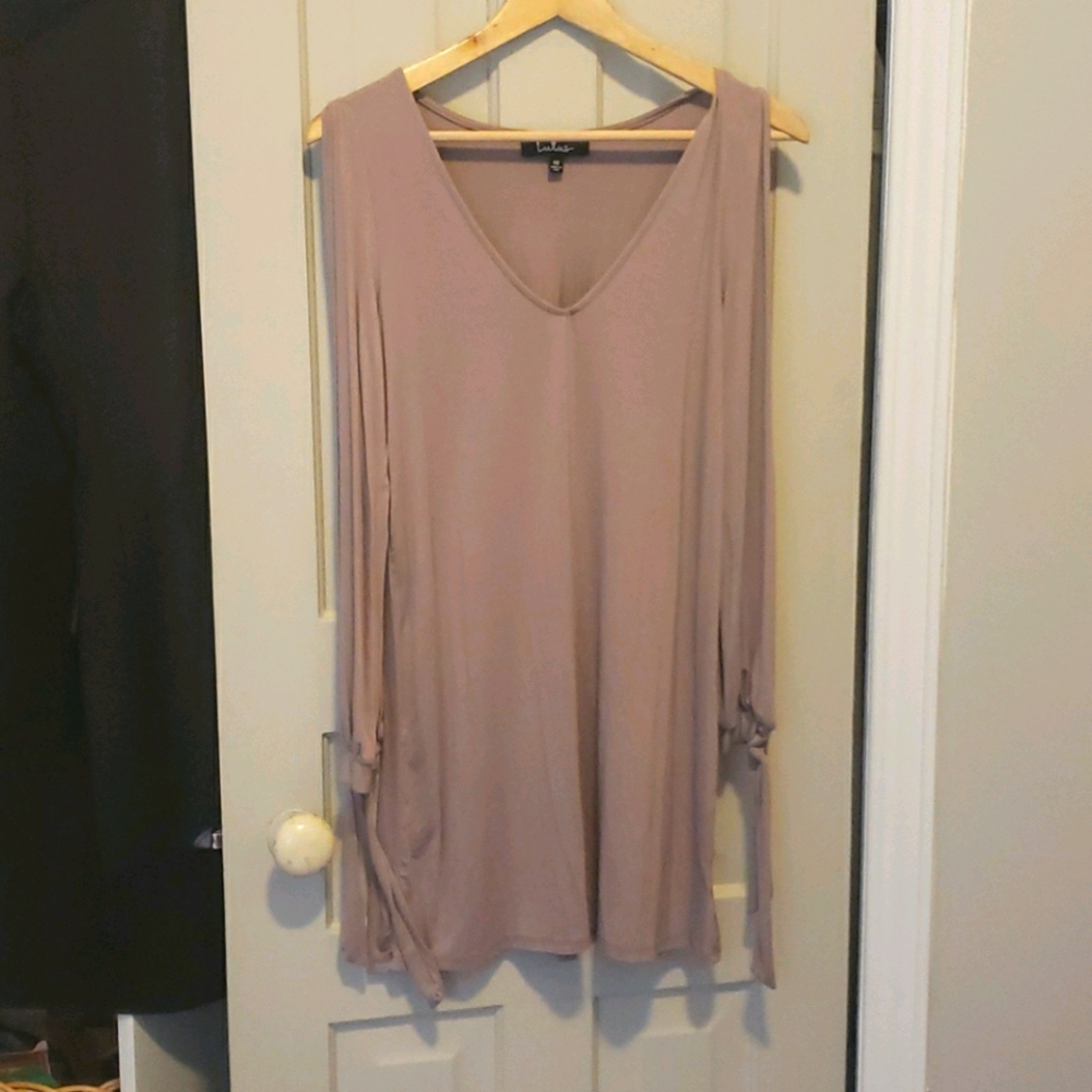 Lulus split sleeve short shift dress